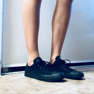 Converse All Black Low Tops - Men’s 6/Women’s 8
